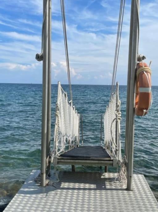 Flat Acquamarina Sanremo